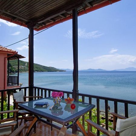 Iro Family Apartments Pelion Lefokastro Eksteriør billede