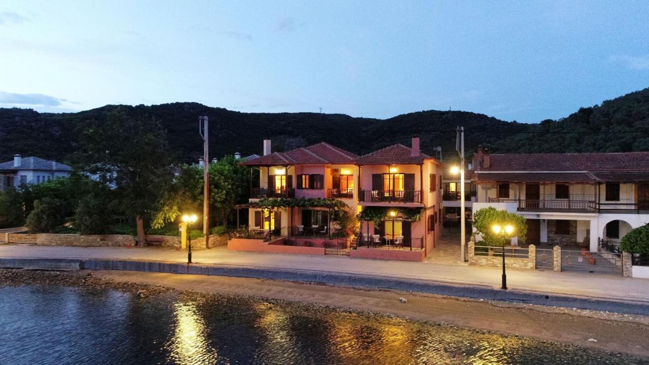 Iro Family Apartments Pelion Lefokastro Eksteriør billede